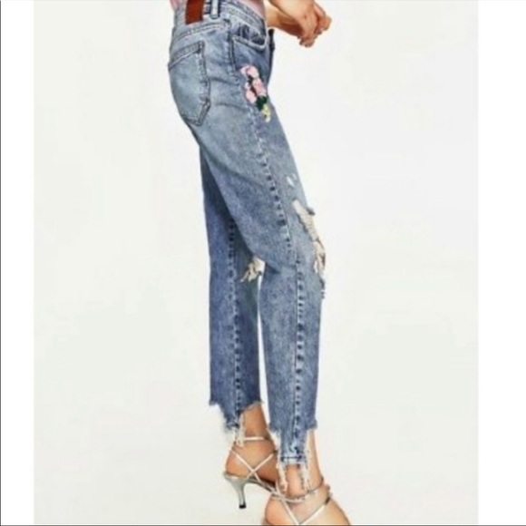 Zara Floral Embroidered Distressed Jeans Size 6 - Picture 2 of 8